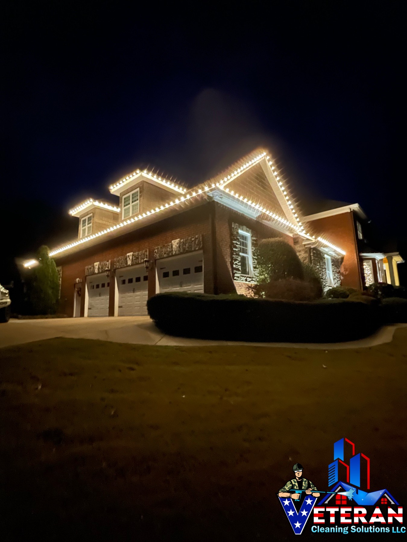 Residential Christmas Light Installation in Glencoe, AL